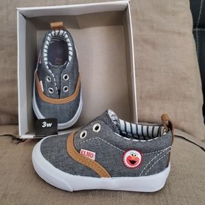 NWT Sesame Street Elmo shoes